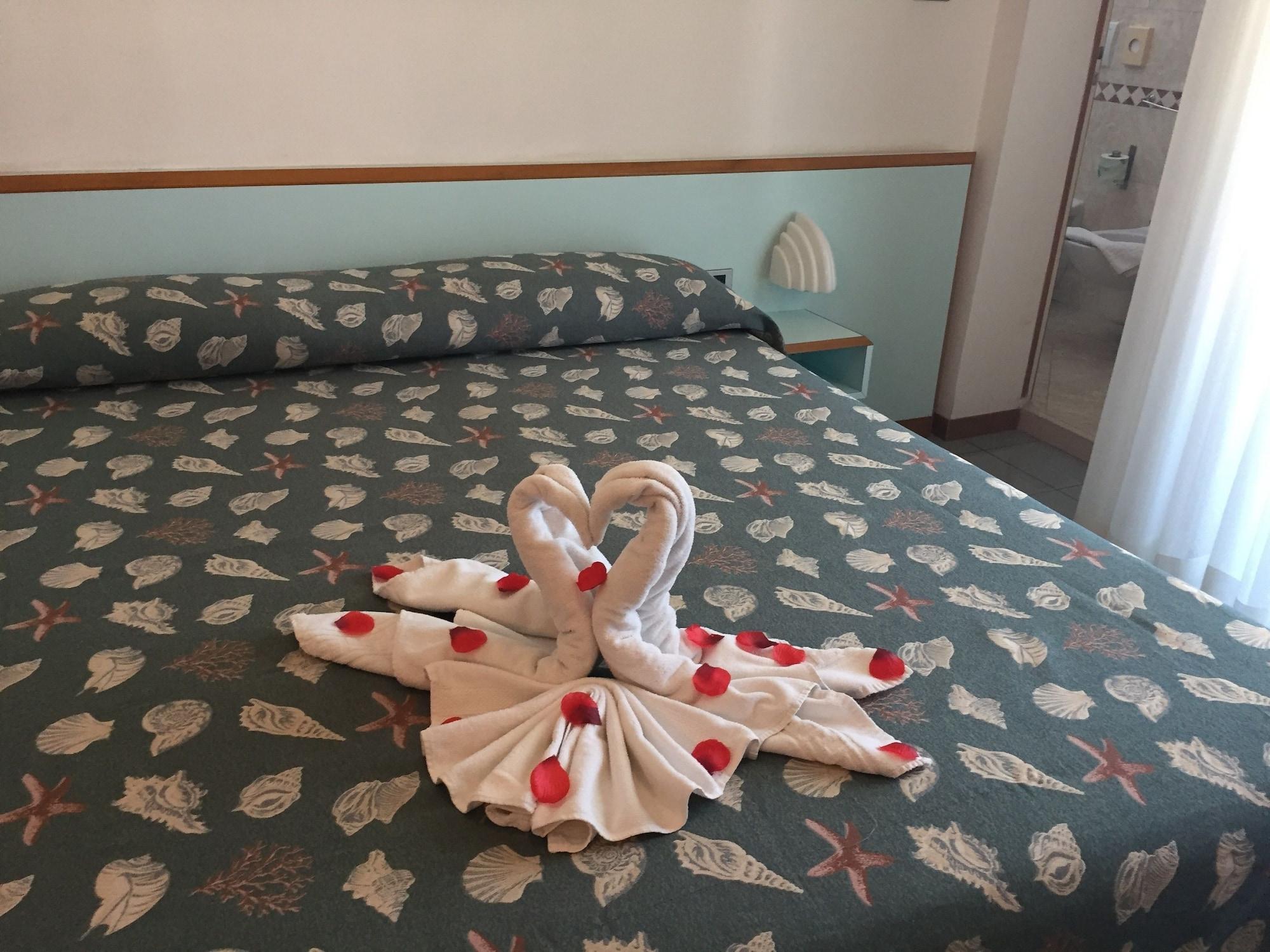 Hotel Gaby Rimini Bagian luar foto
