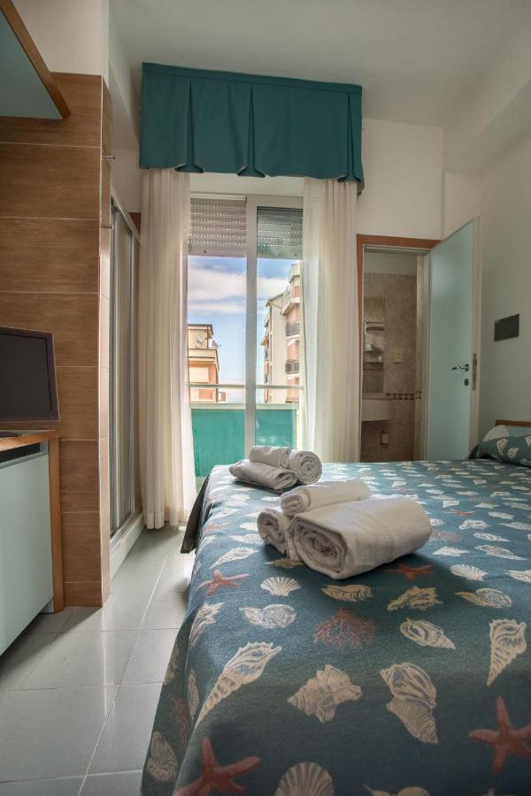 Hotel Gaby Rimini Bagian luar foto