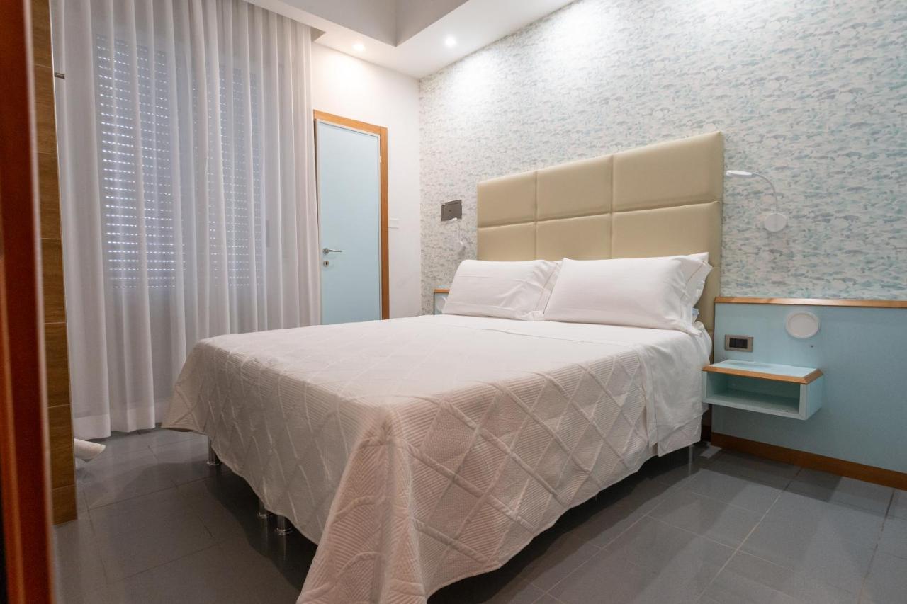 Hotel Gaby Rimini Bagian luar foto