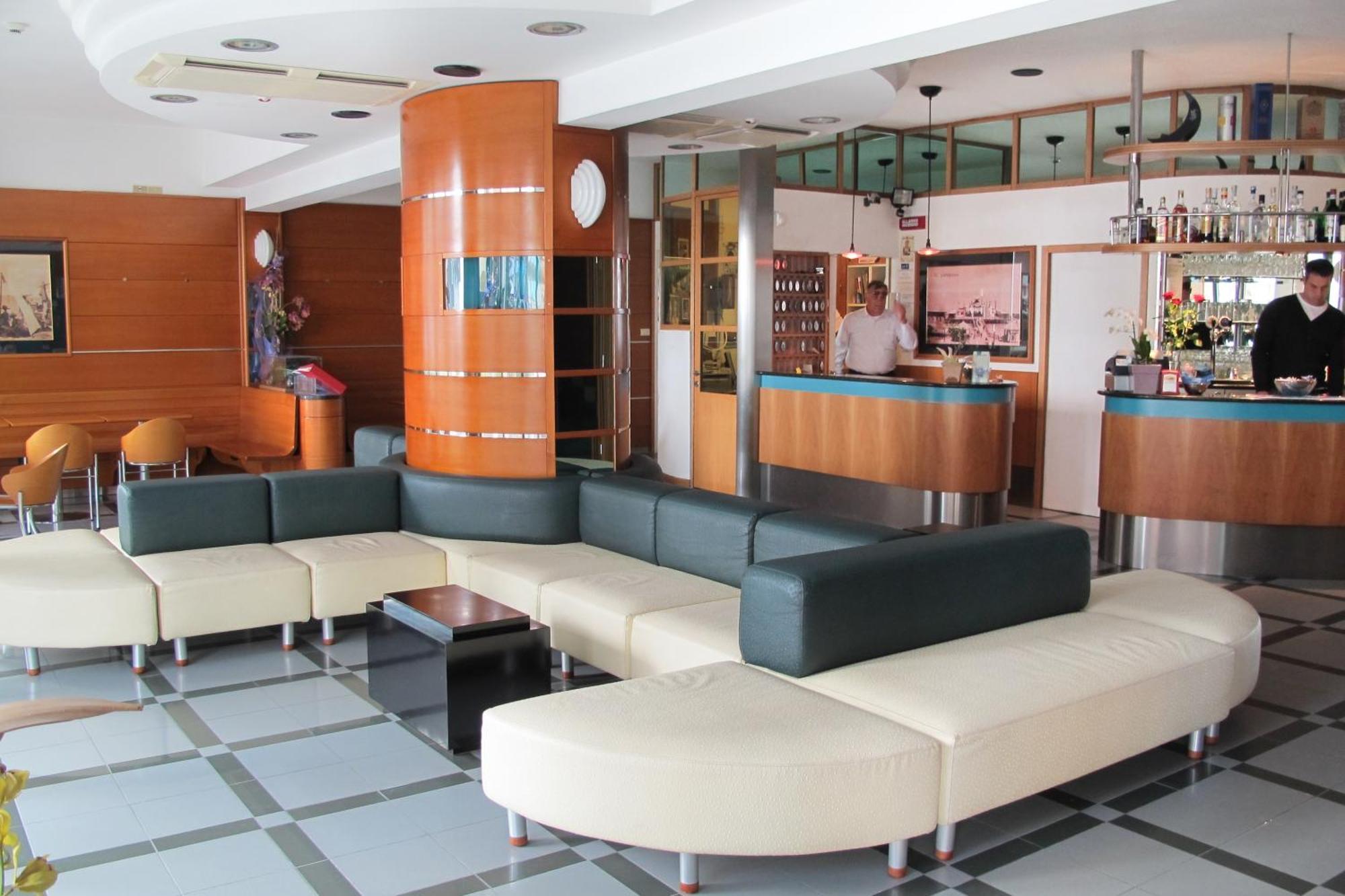 Hotel Gaby Rimini Bagian luar foto