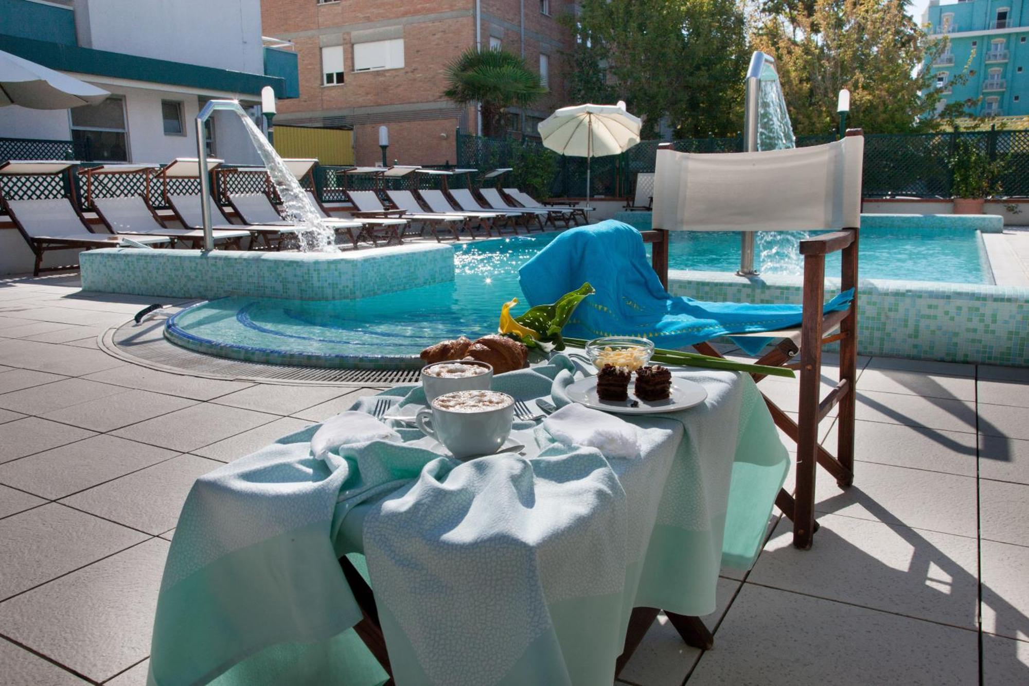 Hotel Gaby Rimini Bagian luar foto