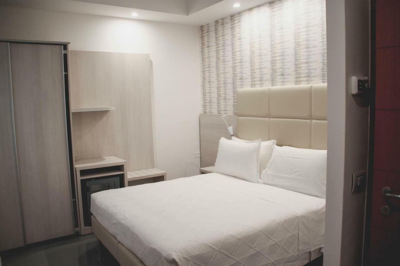 Hotel Gaby Rimini Bagian luar foto