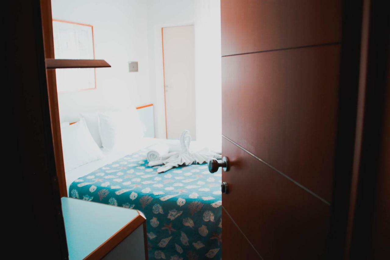 Hotel Gaby Rimini Bagian luar foto