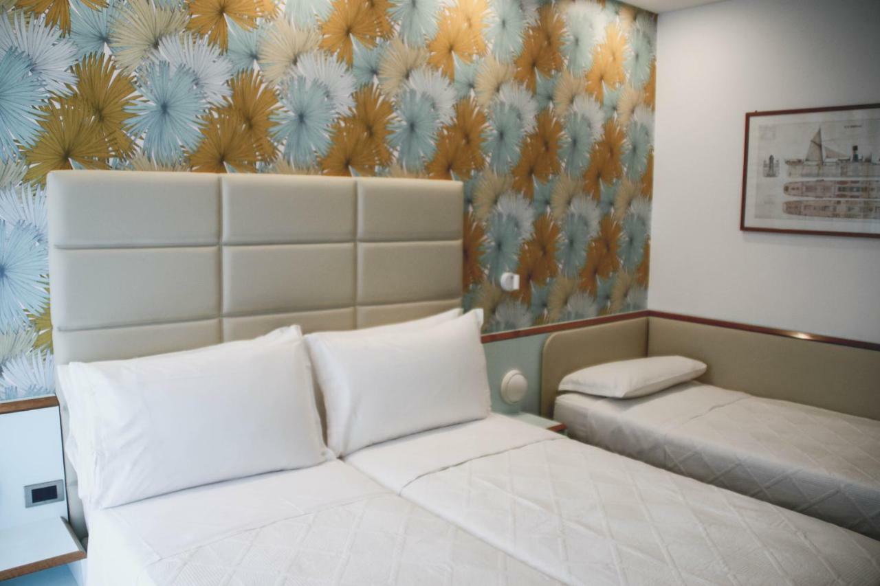 Hotel Gaby Rimini Bagian luar foto