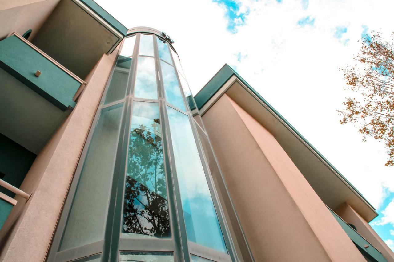 Hotel Gaby Rimini Bagian luar foto