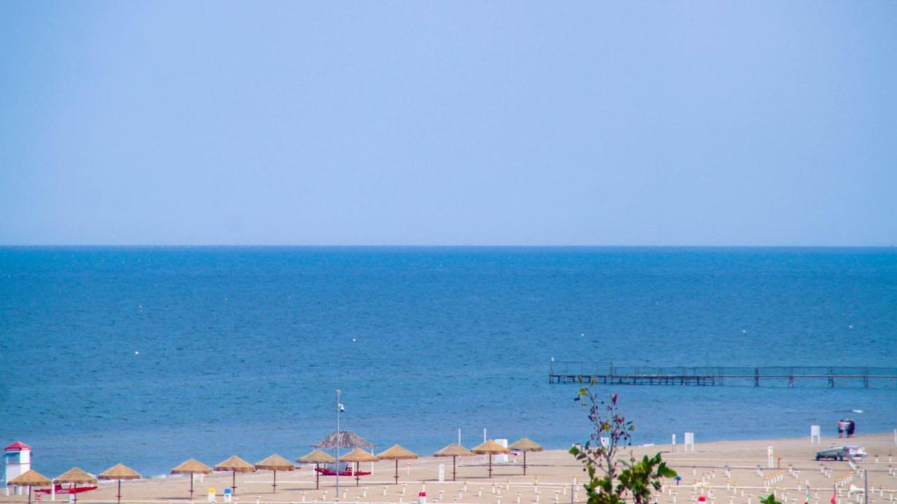 Hotel Gaby Rimini Bagian luar foto